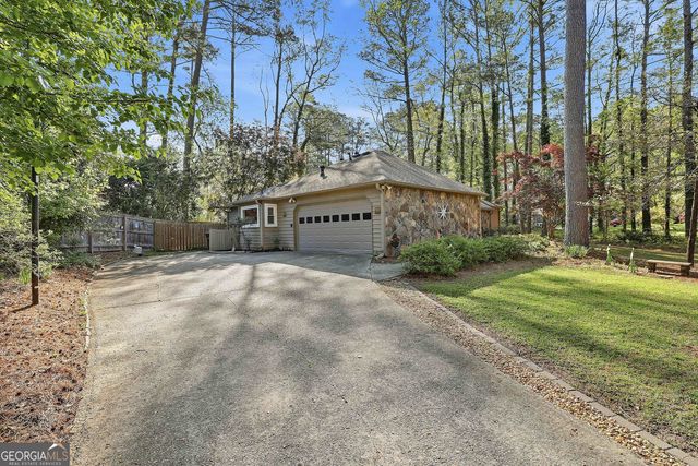 120 Burnham Rise, Peachtree City, GA 30269