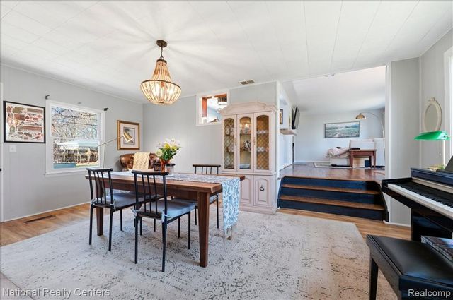 1389 Bielby Street, Waterford, MI 48328