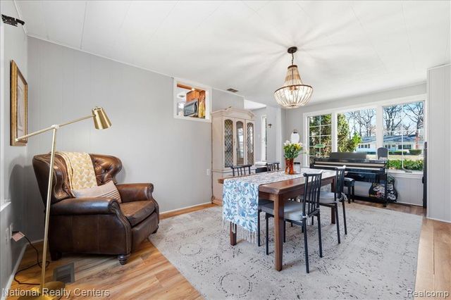 1389 Bielby Street, Waterford, MI 48328