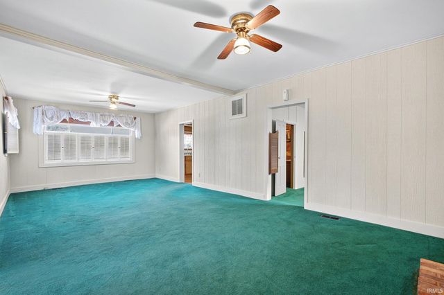 543 N East Street, Tipton, IN 46072