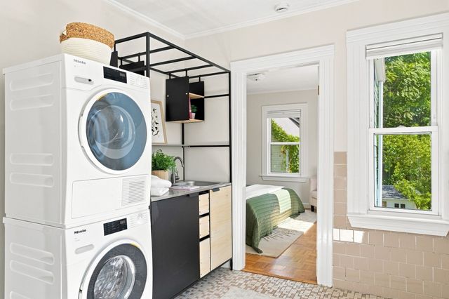 135 Tremont St, Cambridge, MA 02139