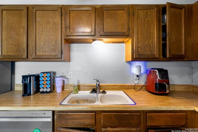 8415 Clear Meadow, Converse, TX 78109
