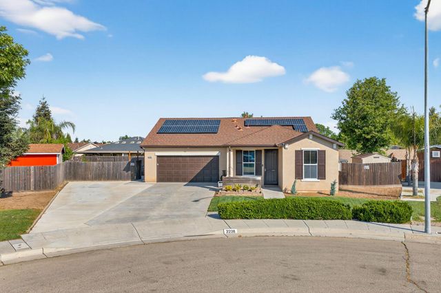 2228 S Rachel Avenue, Fresno, CA 93727