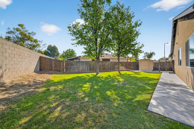 2228 S Rachel Avenue, Fresno, CA 93727