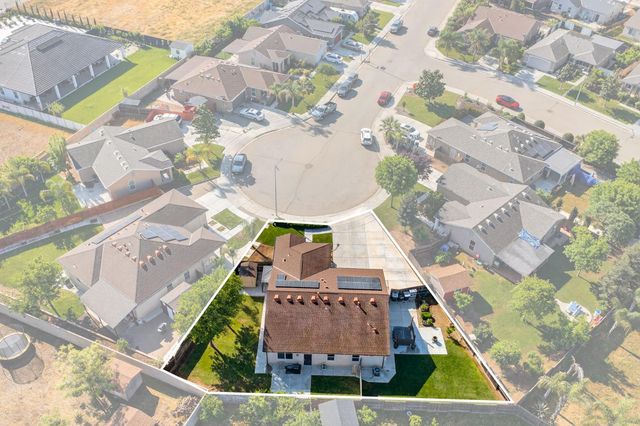 2228 S Rachel Avenue, Fresno, CA 93727