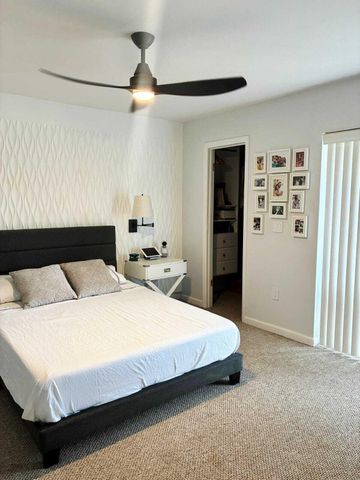 4863 Via Palm Lakes 812, West Palm Beach, FL 33417