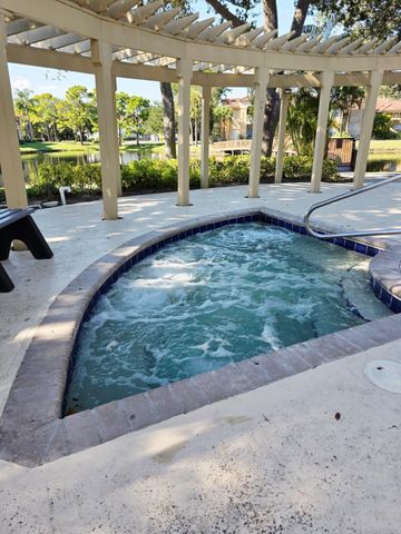 4863 Via Palm Lakes 812, West Palm Beach, FL 33417