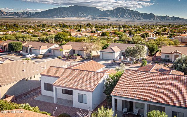 948 W Ashworth Road, Green Valley, AZ 85614