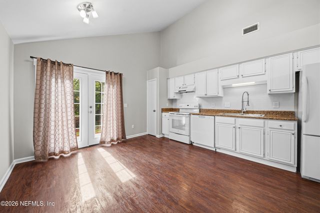 397 FILMORE Drive, Jacksonville, FL 32225