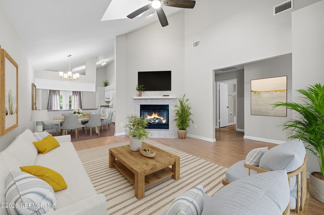 397 FILMORE Drive, Jacksonville, FL 32225