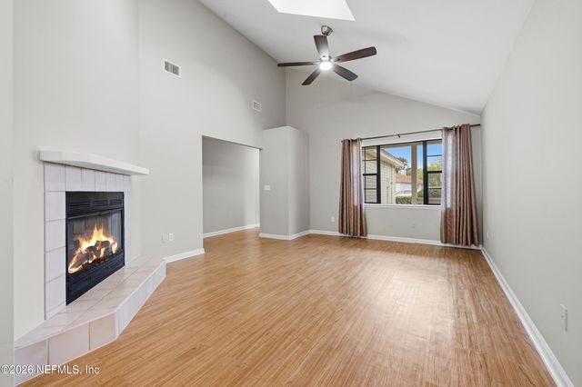 397 FILMORE Drive, Jacksonville, FL 32225