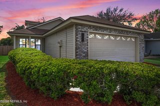 397 FILMORE Drive, Jacksonville, FL 32225