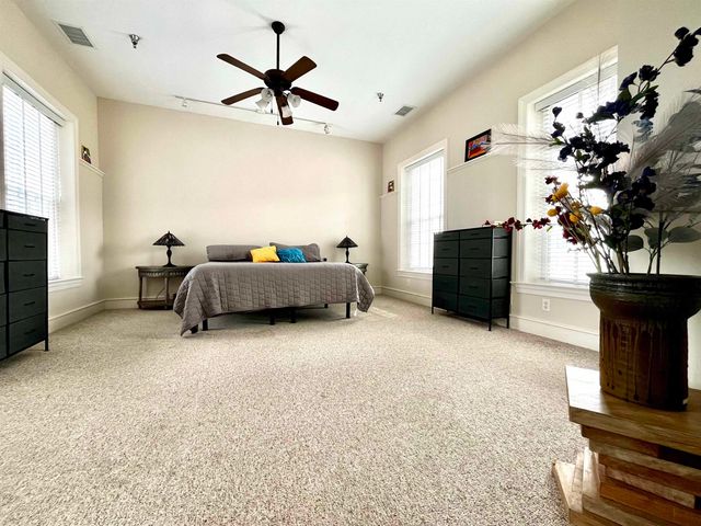 100 Village Dr Apt 401, Staunton, VA 24401