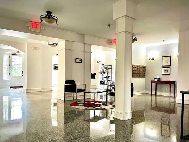 100 Village Dr Apt 401, Staunton, VA 24401