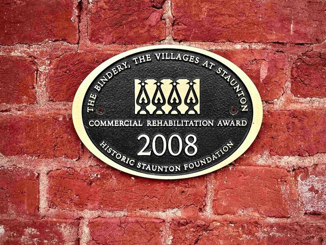 100 Village Dr Apt 401, Staunton, VA 24401