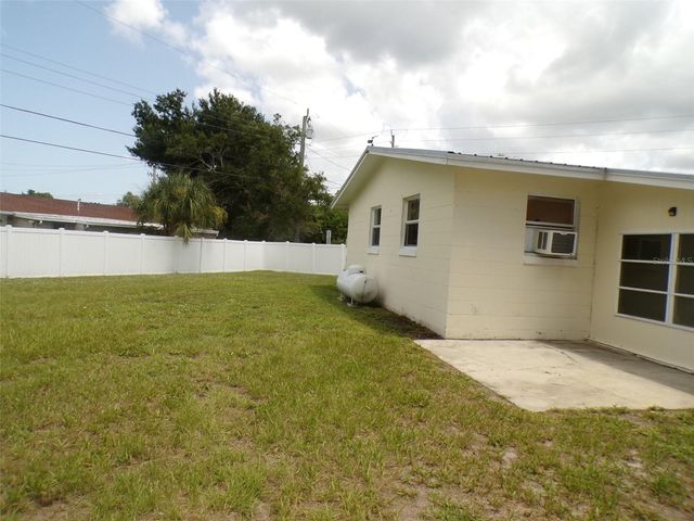 4011 GROBE STREET, North Port, FL 34287