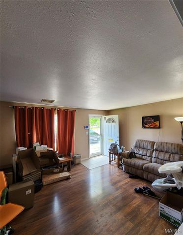 523 Elmont Road, Sullivan, MO 63080