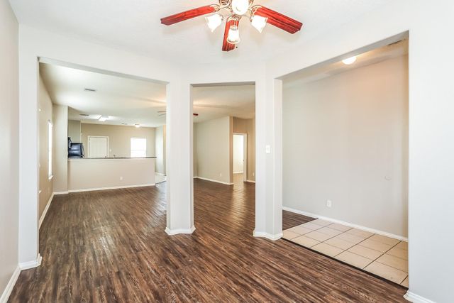 7006 Orchid Street, Baytown, TX 77521
