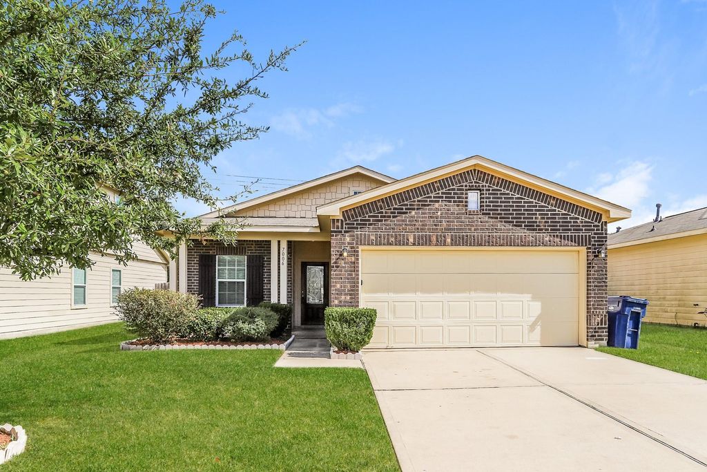 7006 Orchid Street, Baytown, TX 77521