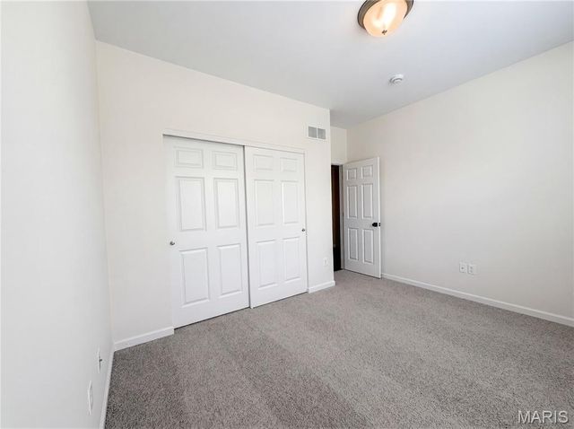 1034 Sweet River Drive, St Paul, MO 63366