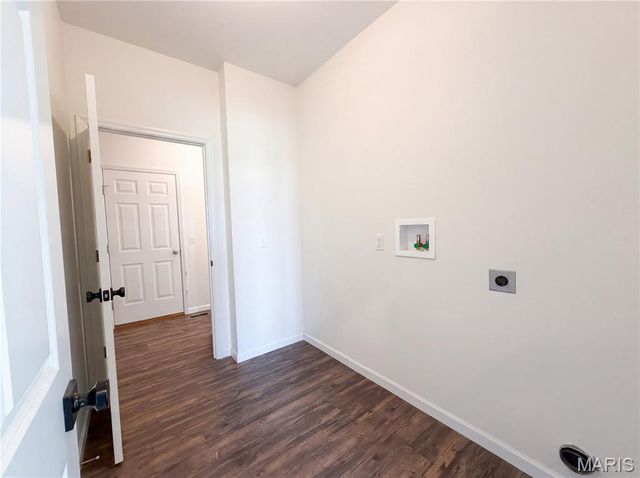1034 Sweet River Drive, St Paul, MO 63366