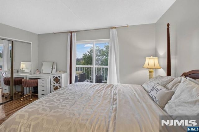 38 Moonachie Road 315, Hackensack, NJ 07601