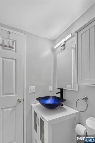 38 Moonachie Road 315, Hackensack, NJ 07601