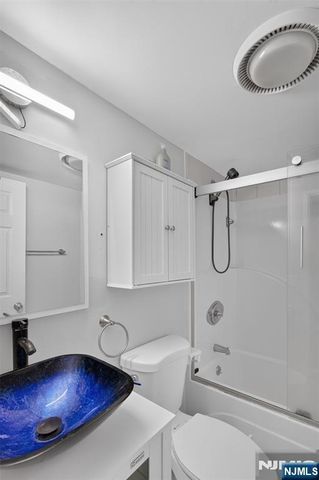38 Moonachie Road 315, Hackensack, NJ 07601