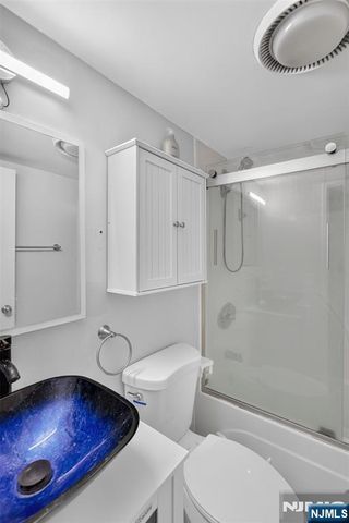 38 Moonachie Road 315, Hackensack, NJ 07601