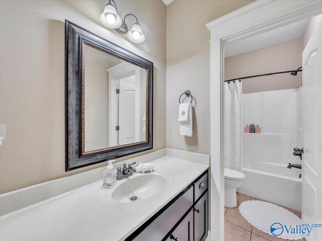 1106 Rison Avenue NE, Huntsville, AL 35801