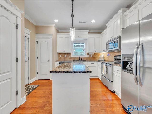 1106 Rison Avenue NE, Huntsville, AL 35801