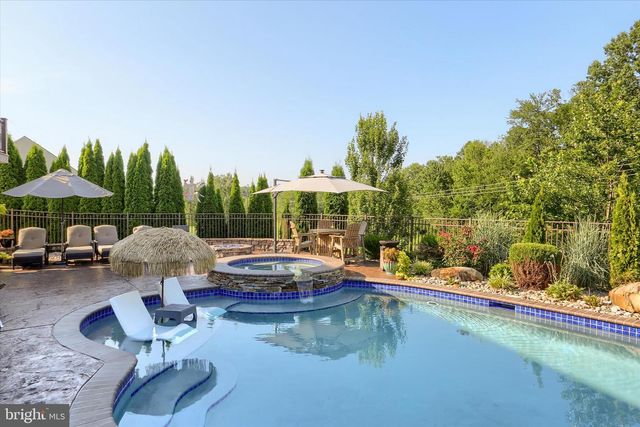 2709 WESTHAMPTON TER, Elizabethtown, PA 17022