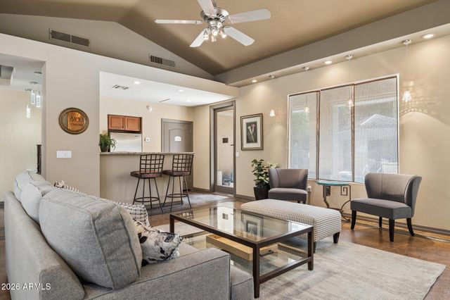 4848 N 36TH Street 118, Phoenix, AZ 85018