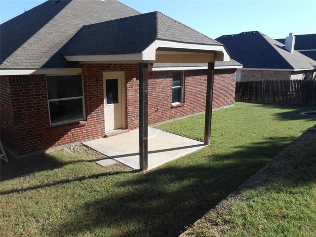 492 Northbrook Avenue, Oak Point, TX 75068