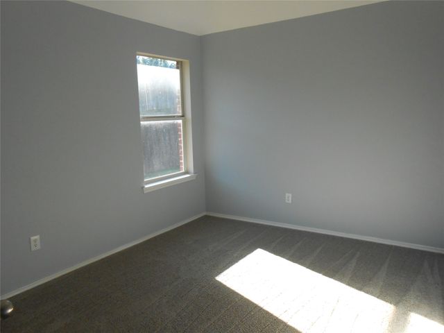 492 Northbrook Avenue, Oak Point, TX 75068