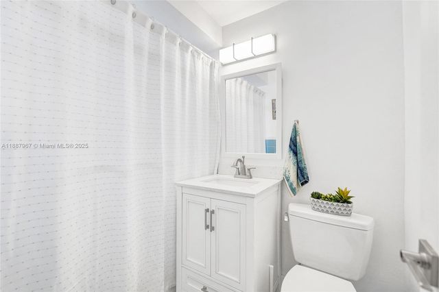 343 Palm St 3, Hollywood, FL 33019