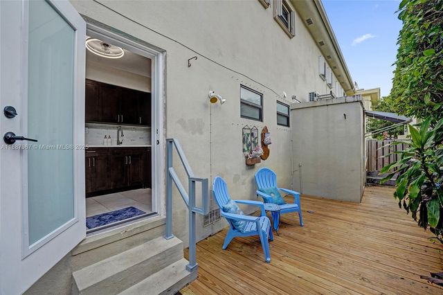 343 Palm St 3, Hollywood, FL 33019