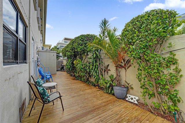 343 Palm St 3, Hollywood, FL 33019