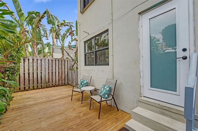 343 Palm St 3, Hollywood, FL 33019