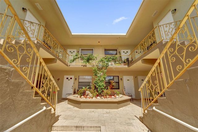 343 Palm St 3, Hollywood, FL 33019