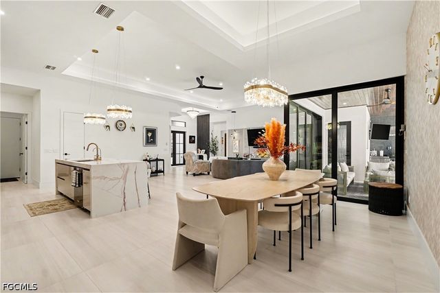 2814 Gleason PKWY, Cape Coral, FL 33914