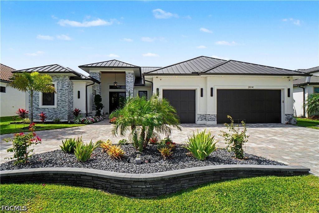 2814 Gleason PKWY, Cape Coral, FL 33914