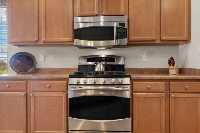 429 Paseo Vista Loop NE, Rio Rancho, NM 87124