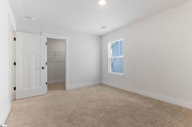 215 Fenwick Drive, Woodruff, SC 29388