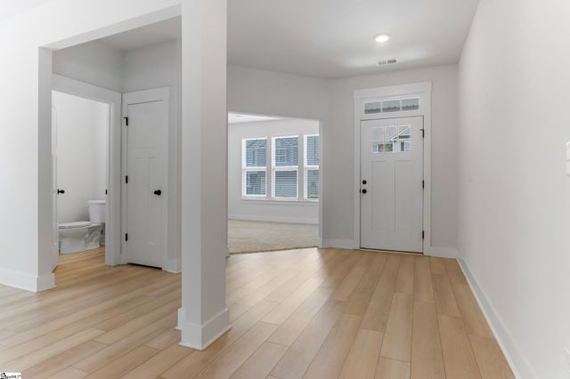 215 Fenwick Drive, Woodruff, SC 29388