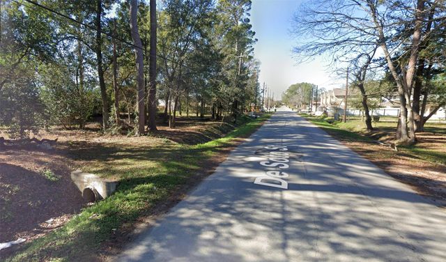 000 De Soto Street, Houston, TX 77091
