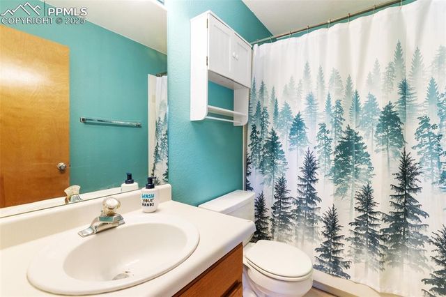 747 Pinon Ridge Drive, Woodland Park, CO 80863