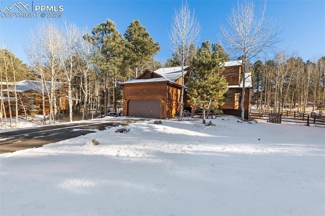 747 Pinon Ridge Drive, Woodland Park, CO 80863