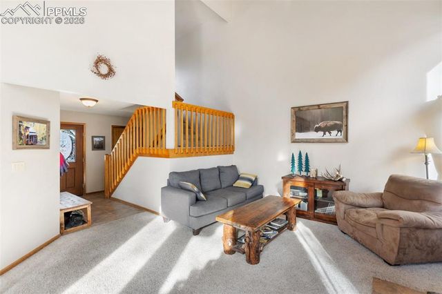 747 Pinon Ridge Drive, Woodland Park, CO 80863