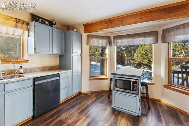 747 Pinon Ridge Drive, Woodland Park, CO 80863